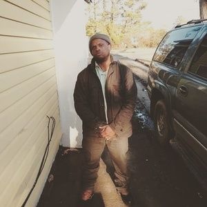 Meet your Posher, Emanuel